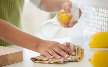 Cleaning stone benchtop