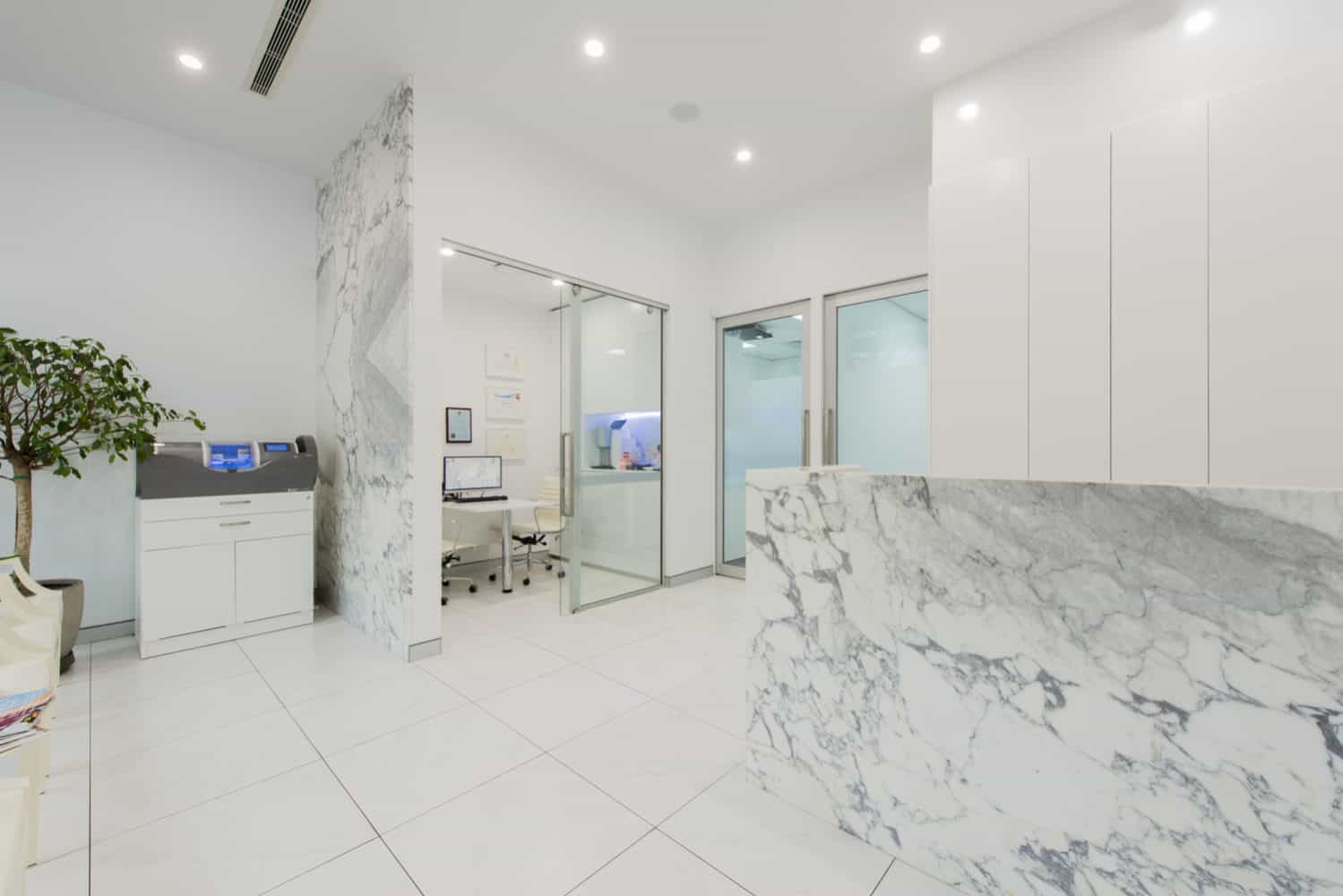 arabescato marble dentist counter feature wall