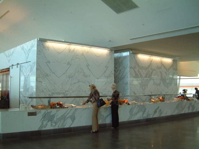 calacatta extra sydney business class lounge