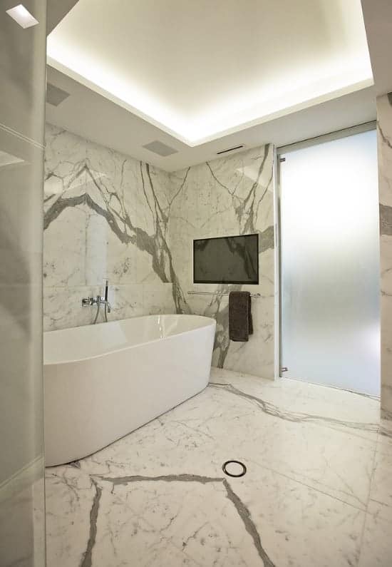 statuario marble ensuite walls and floor
