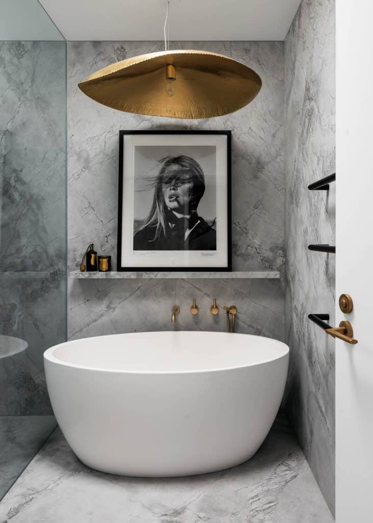 Point Piper Residence Bathroom Floor and Walls