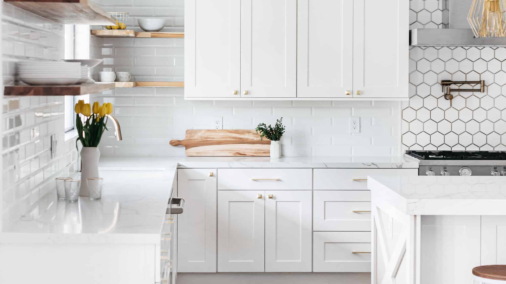 Replacing vs Refacing Kitchen Cabinets