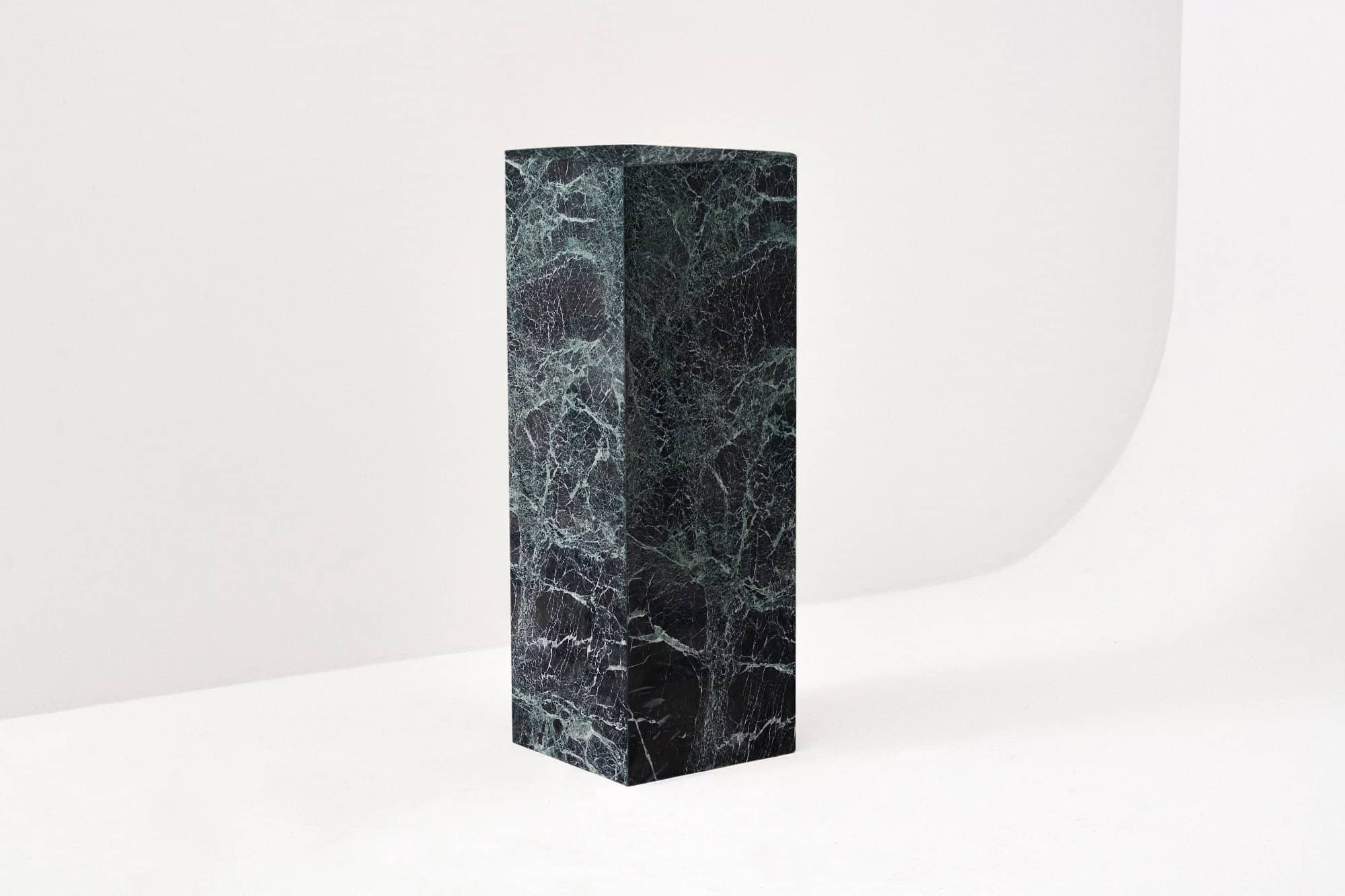 Tall Plinth Tinos1