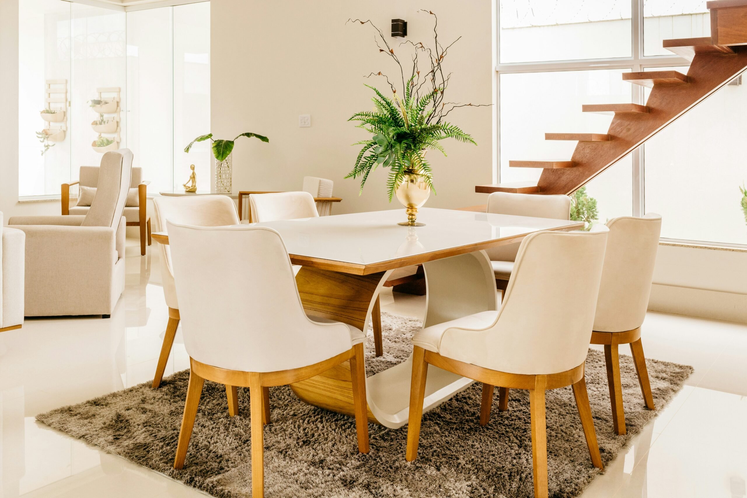 Choosing the Right Dining Table for Your Space