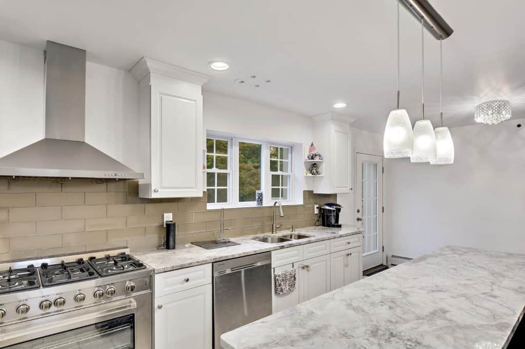 SuperWhite Kitchen Island SuperWhite Kitchen Island