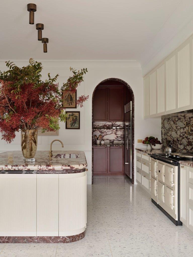 Calacatta VIola Kitchen 1 1