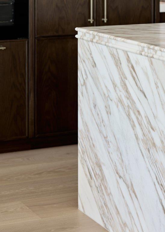 Calacatta Vagli Kitchen Island 2